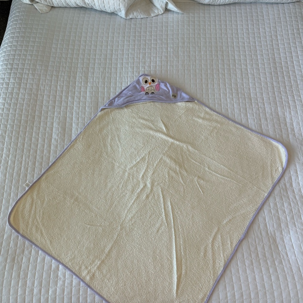Hudson Baby Cream Hooded Baby Towel with Purple Trim and Owl Design